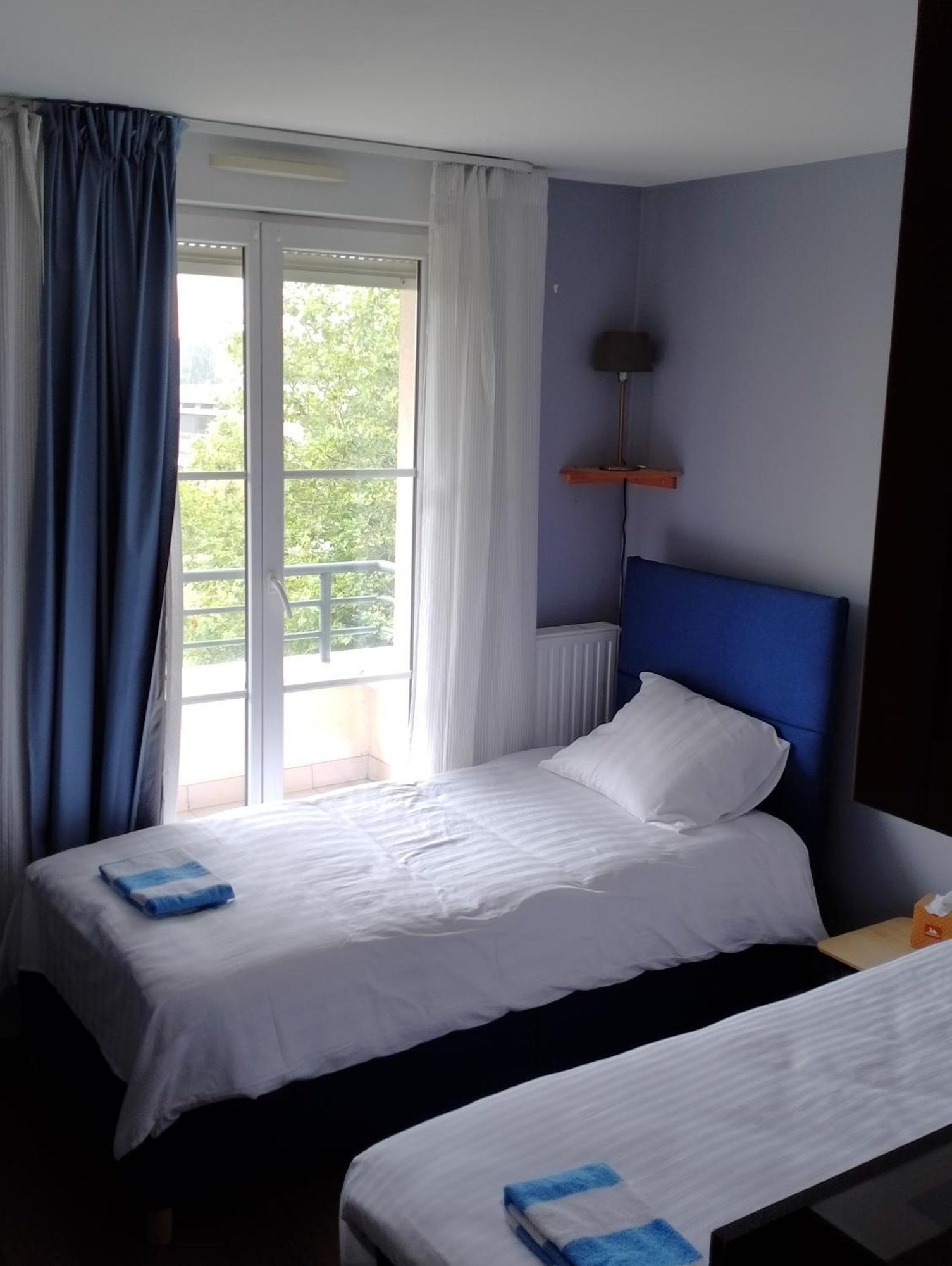 Appartement Residentiel Au Vert Et Au Frais Монтіньї-ле-Бретонне Екстер'єр фото